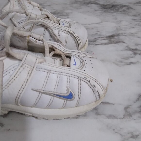 Nike White and Blue Athletic Size 8C Lace Up Toddler Shoes Kids‎ - Picture 9 of 9